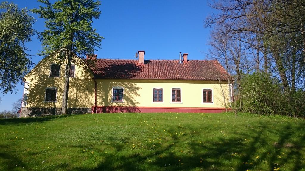 Dworek Szarki Luaran gambar