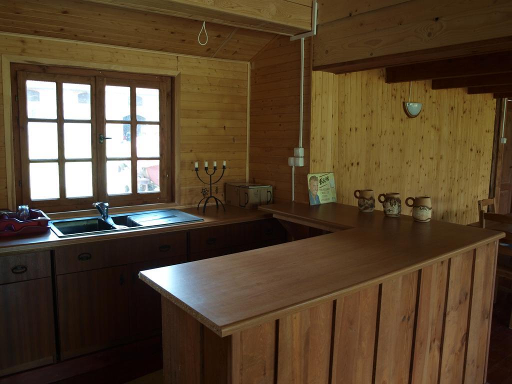 Dworek Szarki Luaran gambar