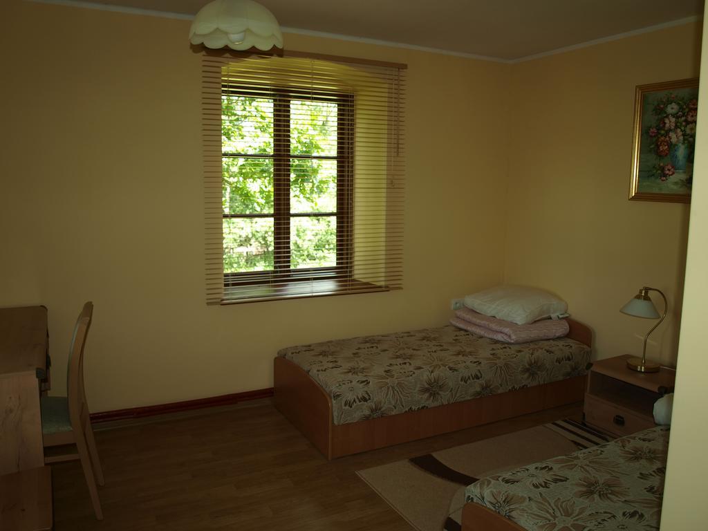 Dworek Szarki Luaran gambar