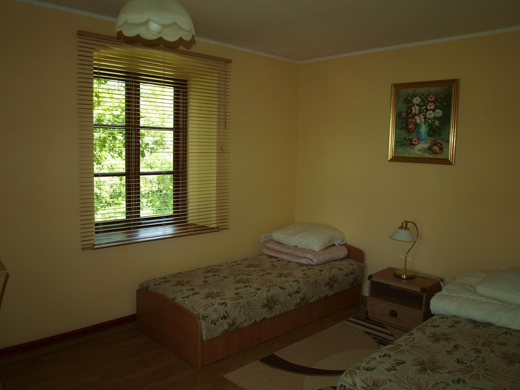 Dworek Szarki Luaran gambar